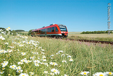 RegionalBahn (RB) mit Dieseltriebwagen Baureihe 642 zwischen Göttingen und Nordhausen bei Bad SachsaNutzungsrecht: Frei